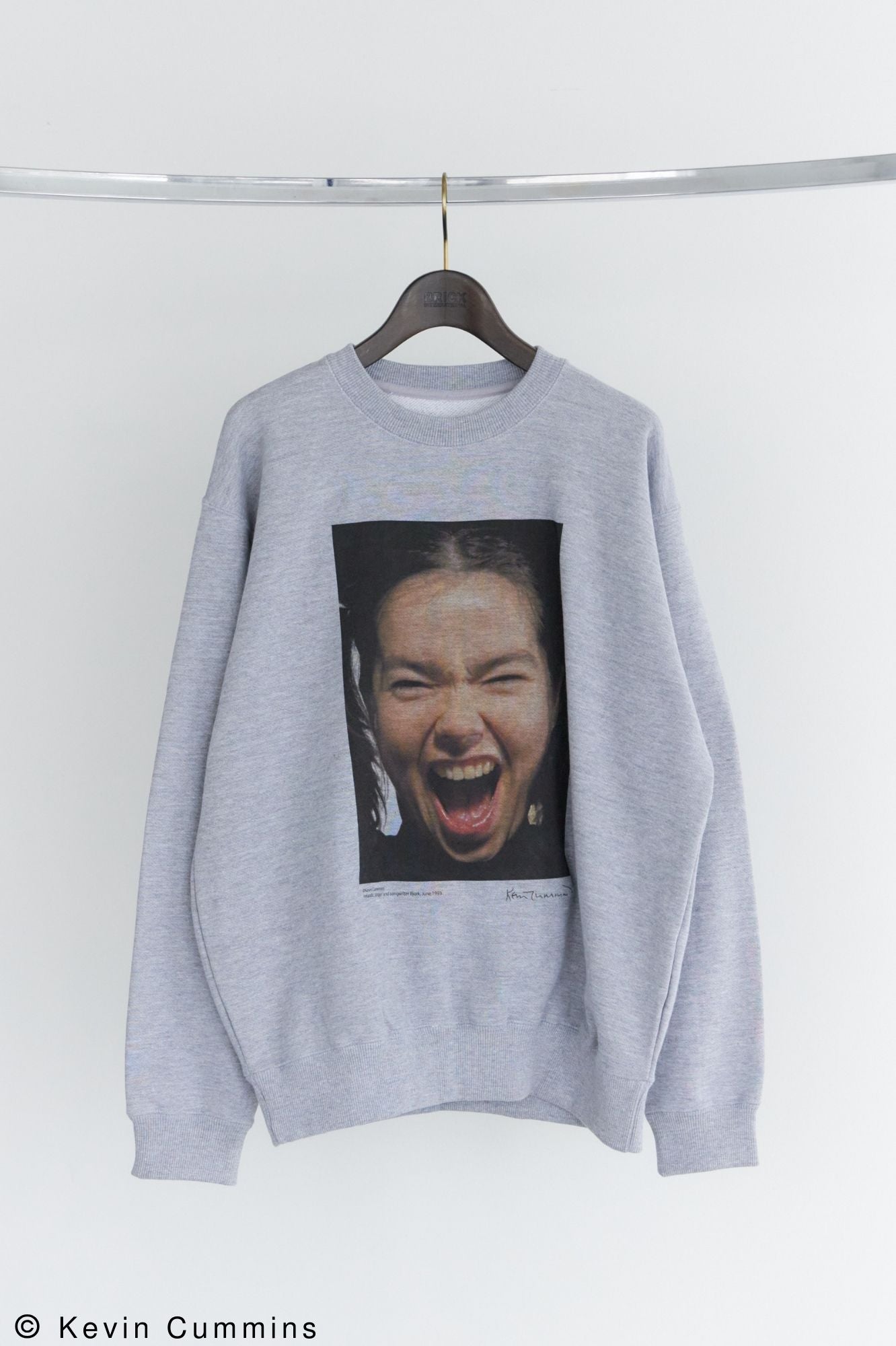 Kevin Cummins Photo sweat – +81BRANCA