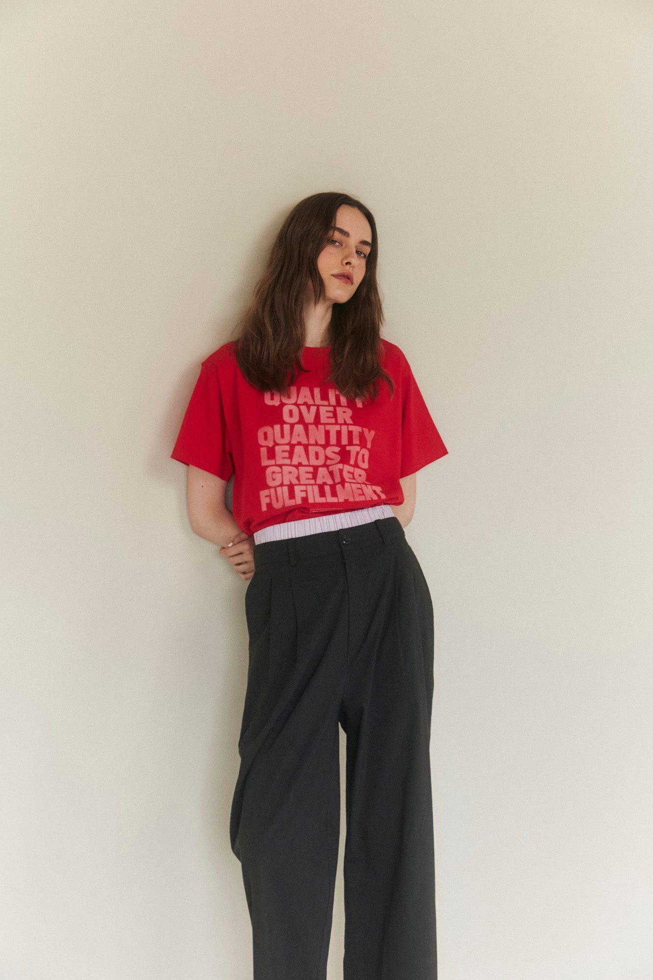 T-SHIRT QUALITY OVER QUANITY／クオリティ・オーバー・クオンティティ Tシ T-SHIRT QUALITY OVER QUANITY/クオリティ・オーバー・クオン