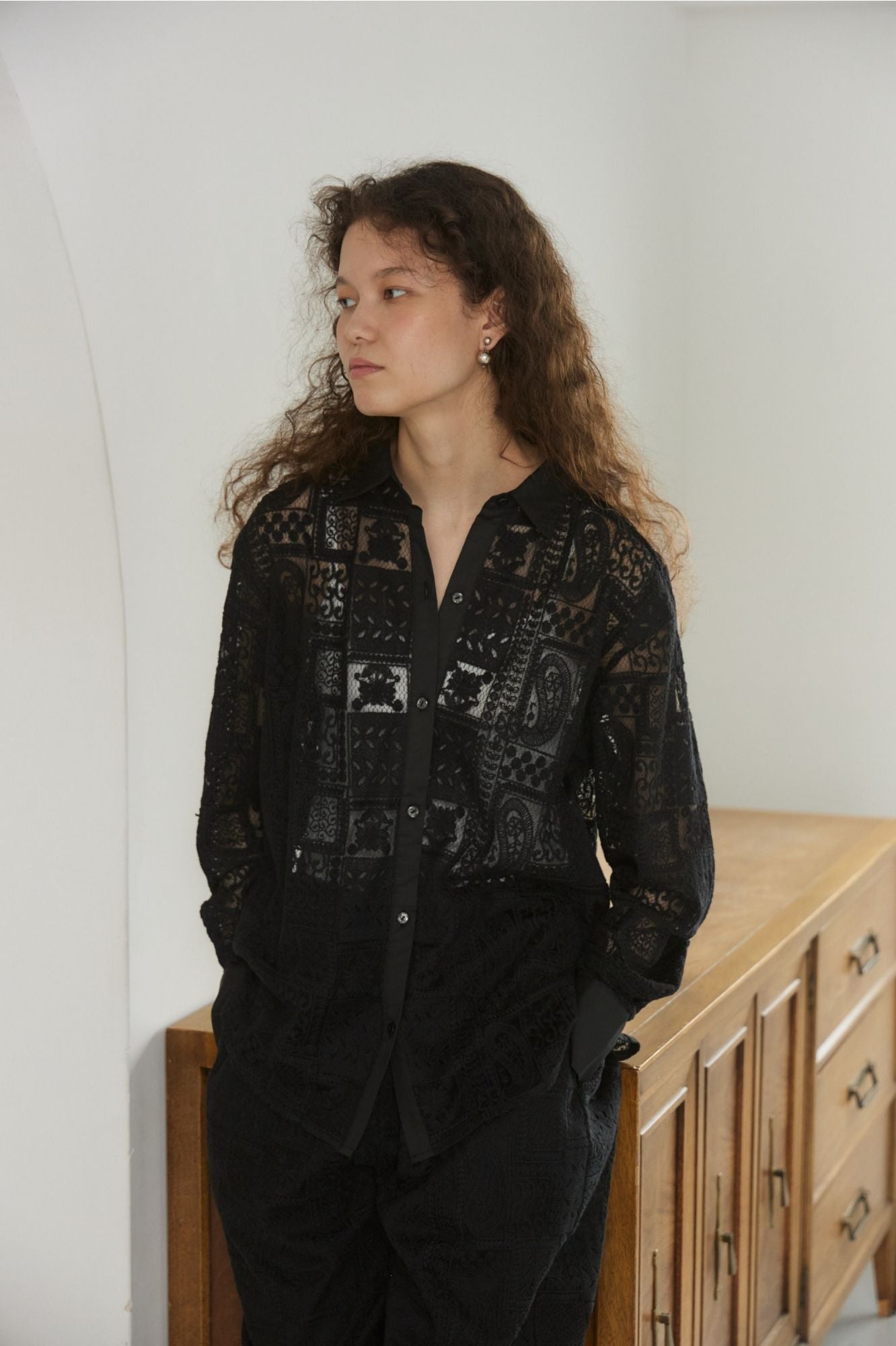 lace shirt