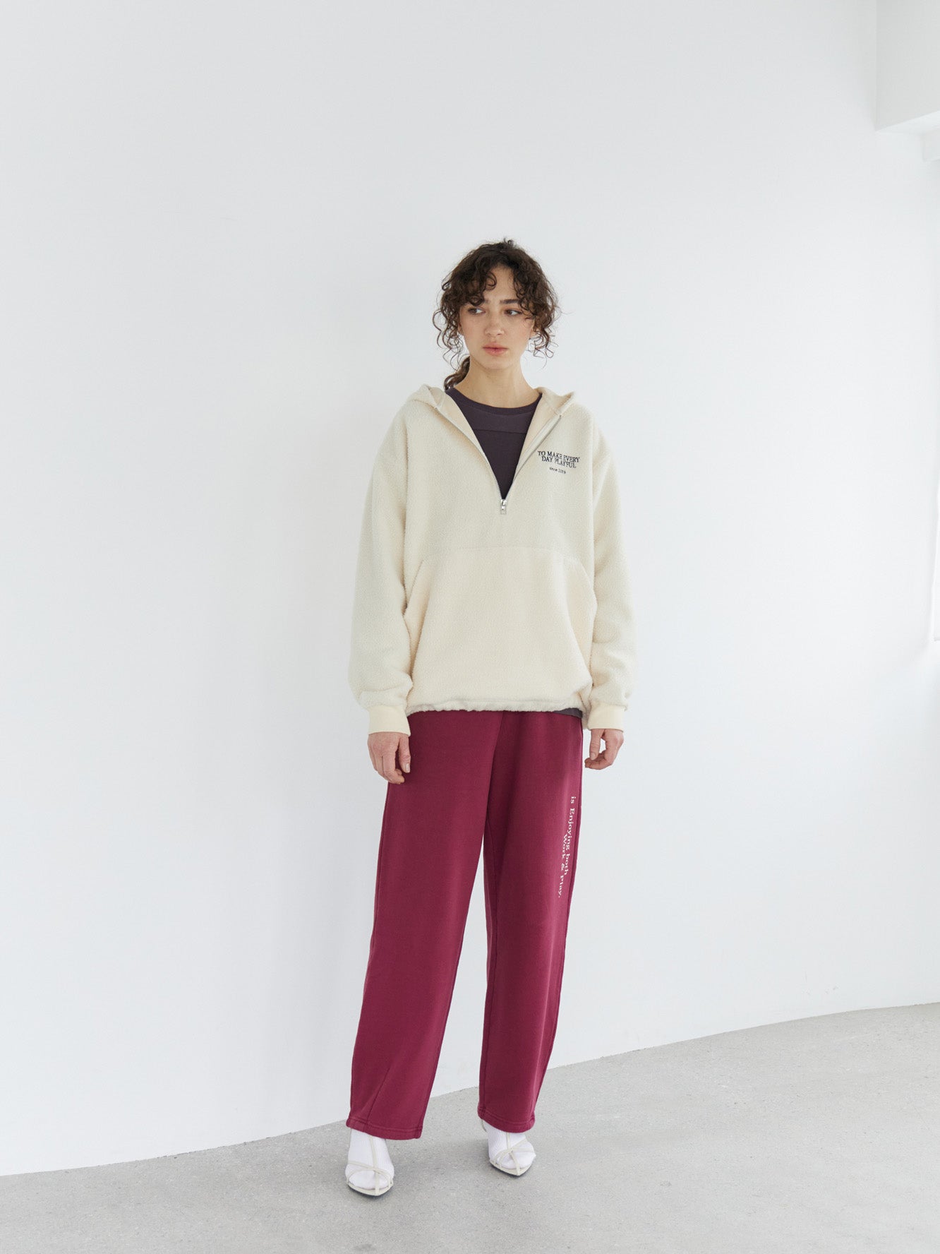 Tucked hem Sweat Pants