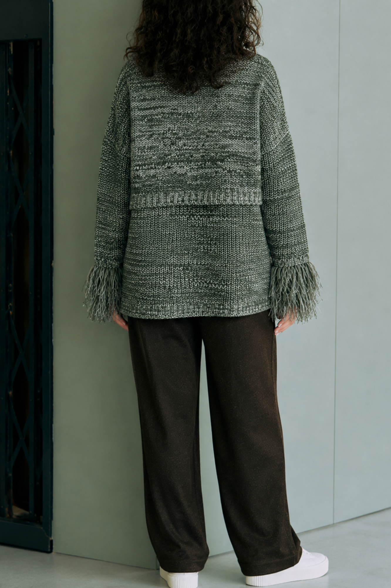 Mix colour yarn high neck PO