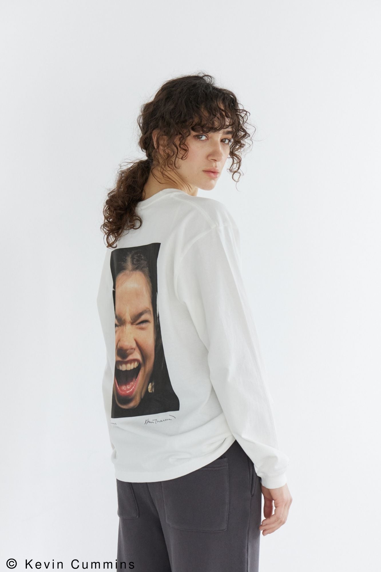 Kevin Cummins Photo L/S Tee – +81BRANCA