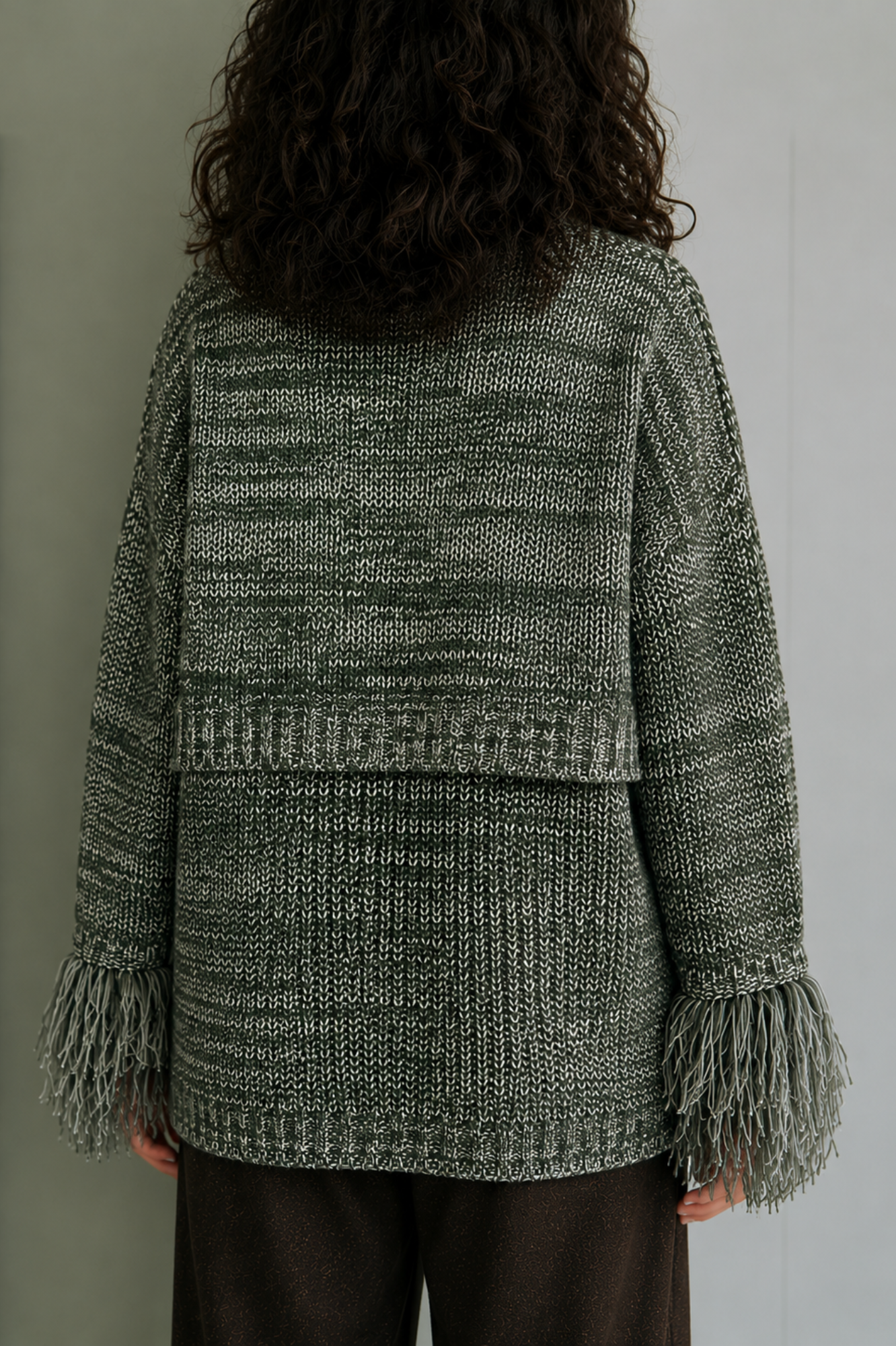 Mix colour yarn high neck PO